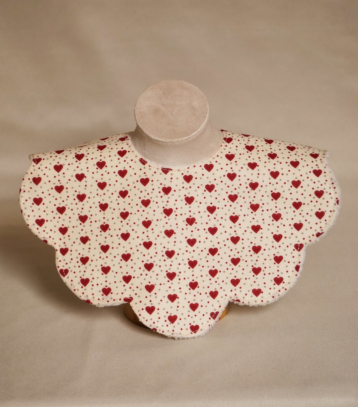 Bavoir Fleur - Coeur Rouge
